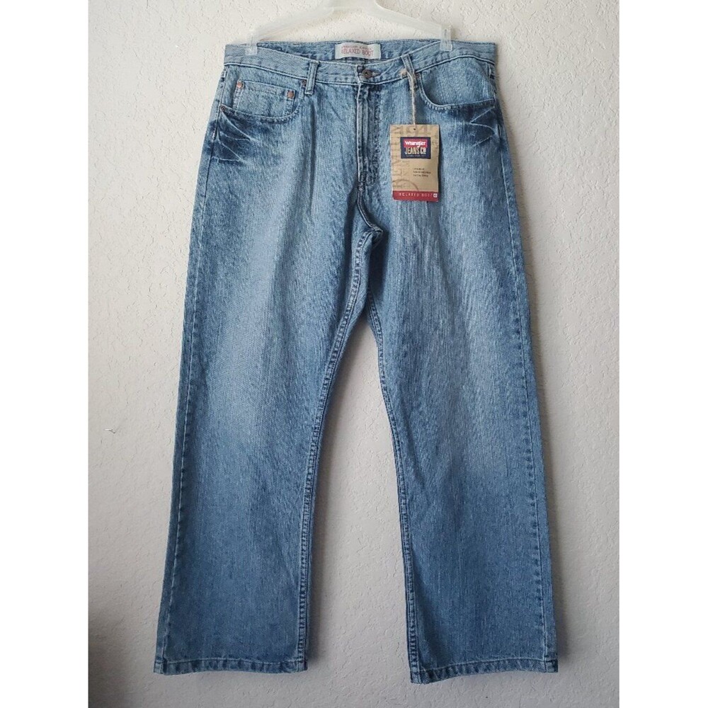 NWT Wrangler Jeans Co Relaxed Fit Bootcut Jeans 36x30 Acid Wash Blue Denim